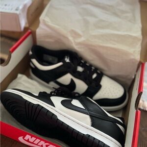 Nike Black and White Sneakers Classic Low-Top